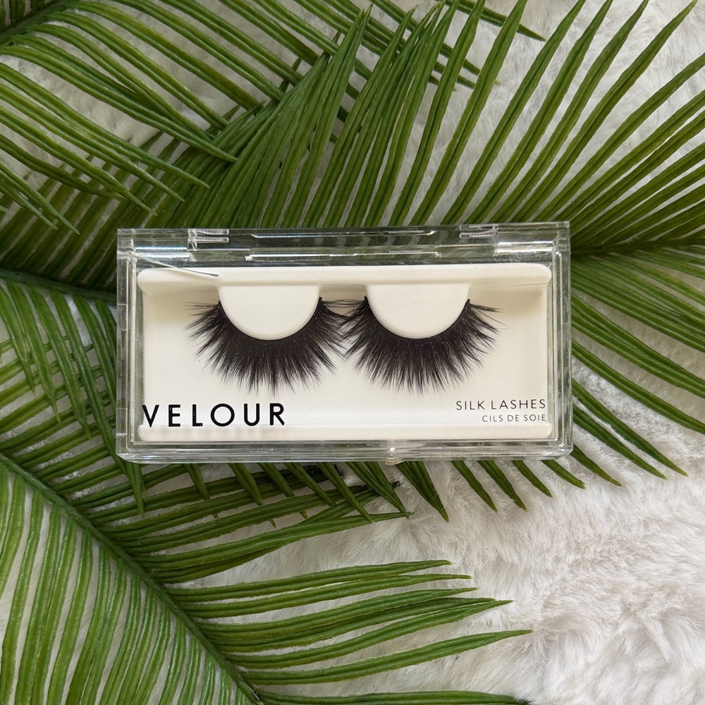 NIB Velour Silk Lashes Fluff n’ Whispie